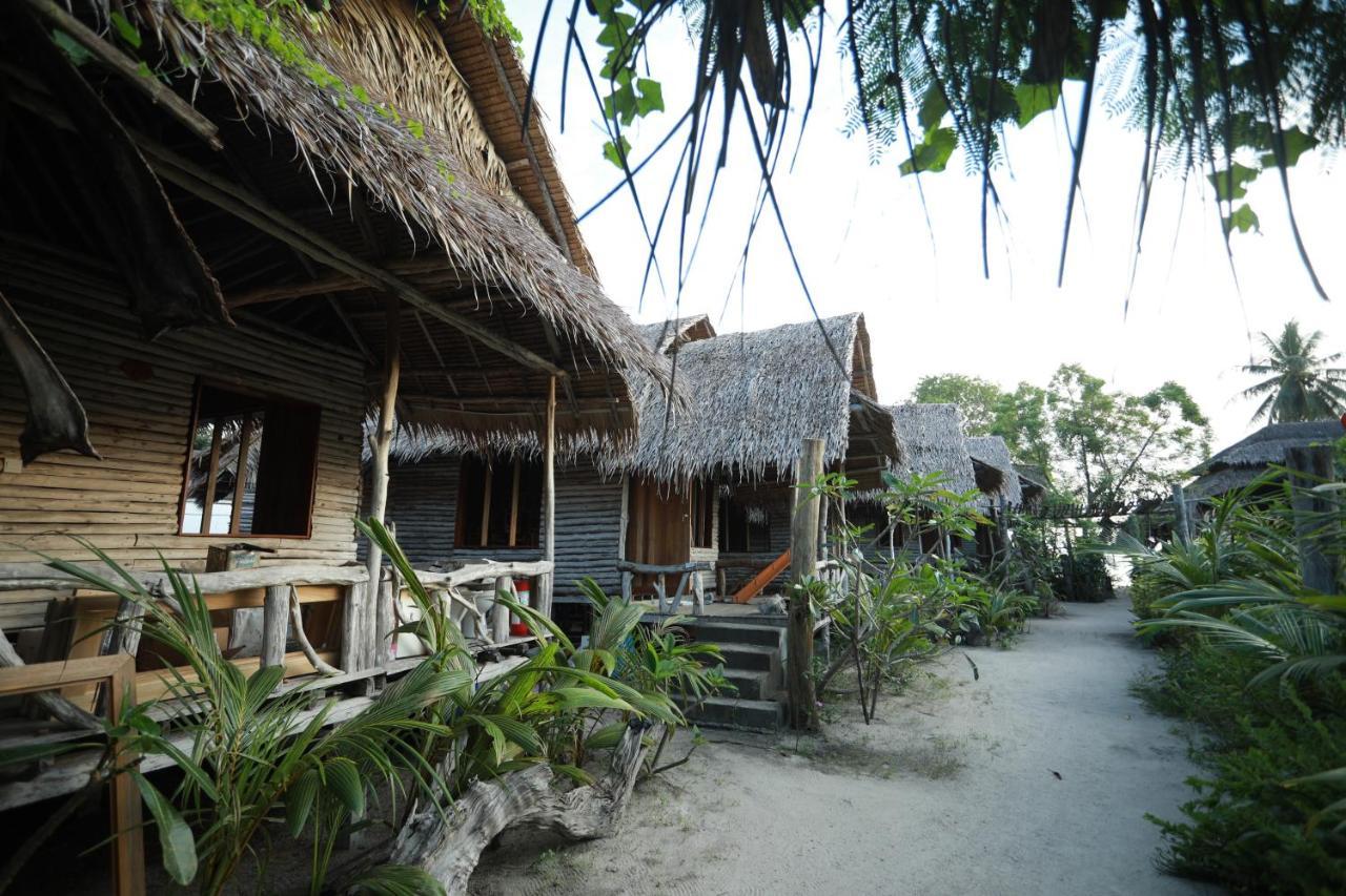 Absolute Beachfront Baan Tai